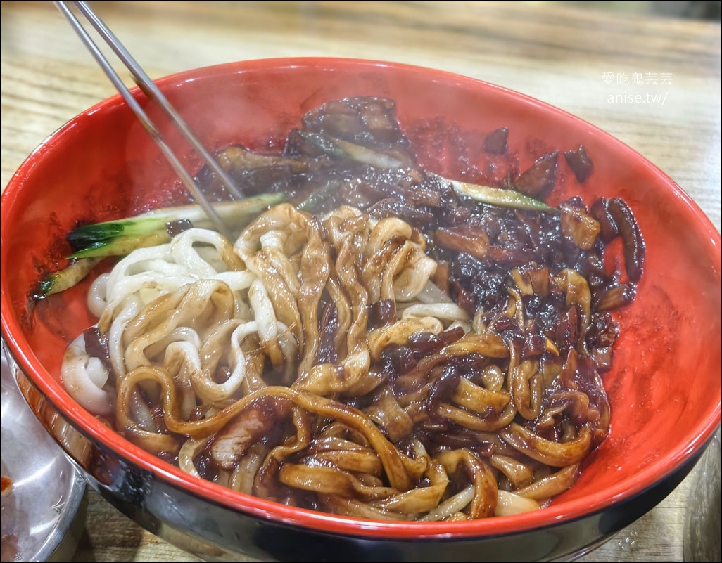 釜山西面站美食 | 英子麵店(手工刀切麵)，滿滿都是韓國爺爺奶奶的在地手工麵店