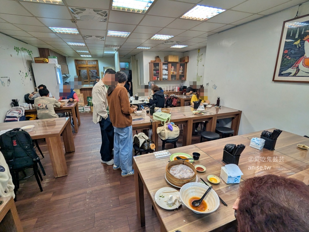 蓮記麵食館、牛肉捲餅料好實在很滿足，捷運板橋站美食(姊姊食記)