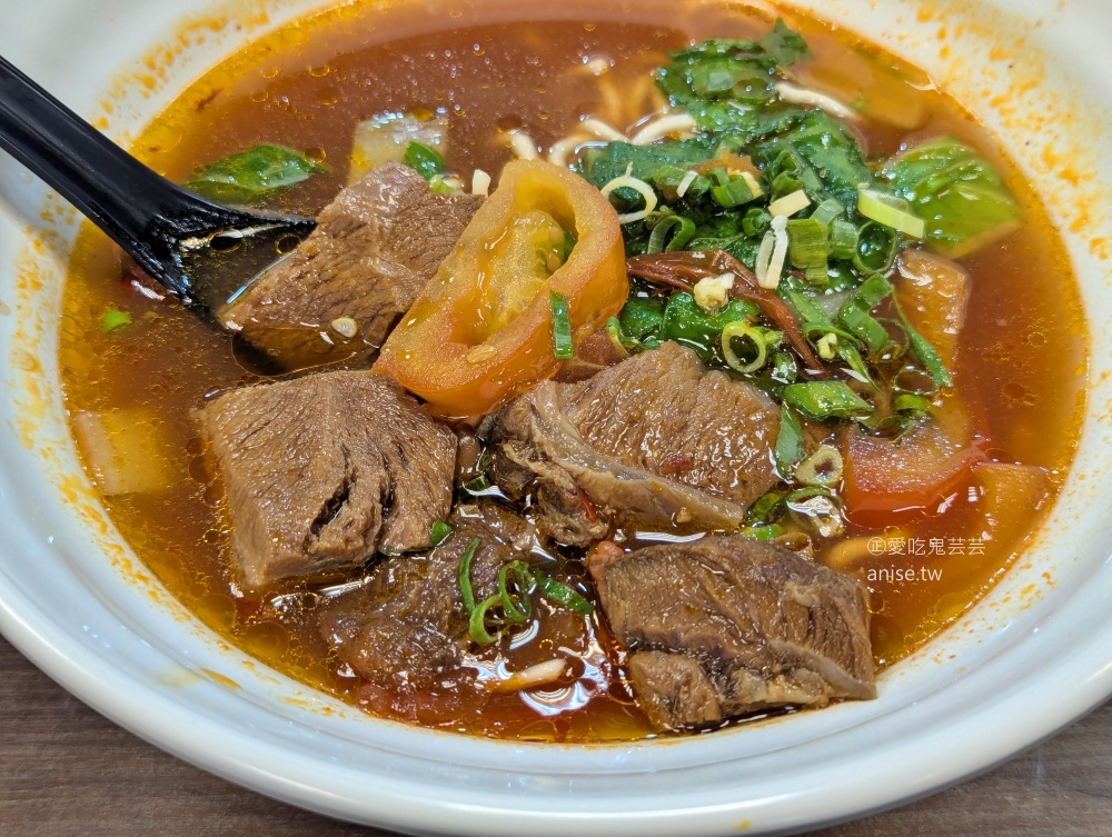 蓮記麵食館、牛肉捲餅料好實在很滿足，捷運板橋站美食(姊姊食記)