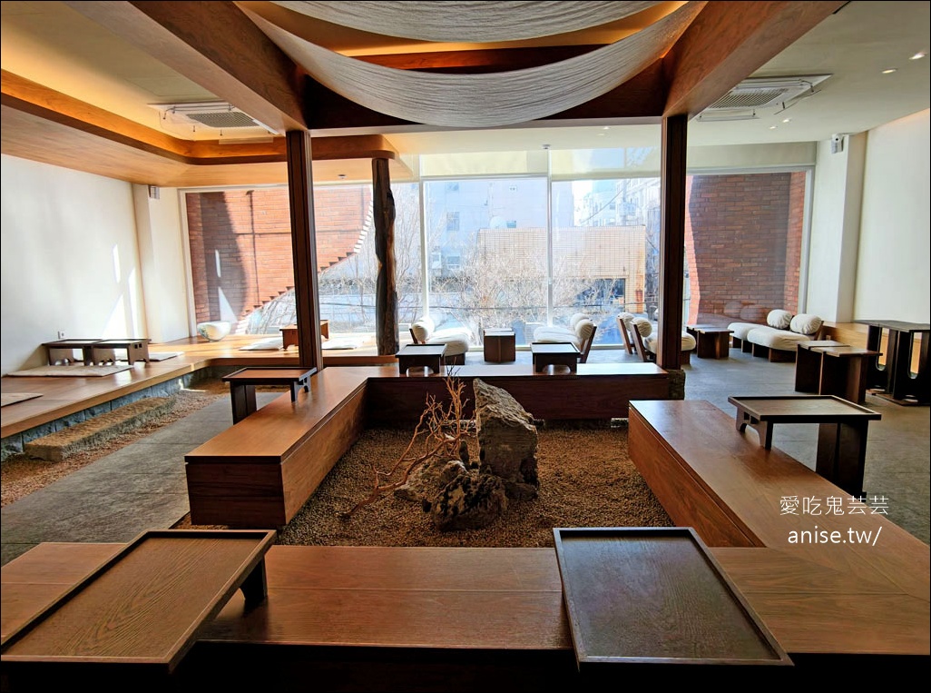 南浦洞咖啡廳 | 聯涇齋Yeon-Kyung-Jae (V.D.C coffee),韓國元素特色咖啡廳 @愛吃鬼芸芸 南浦洞咖啡廳 | 聯涇齋Yeon-Kyung-Jae (V.D.C coffee),韓國元素特色咖啡廳 @愛吃鬼芸芸
