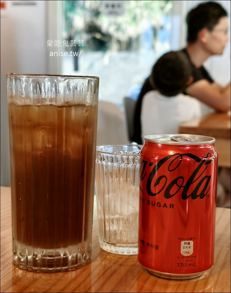 吃飯看海，擁有美麗海景的新鮮可口海鮮餐廳 @愛吃鬼芸芸