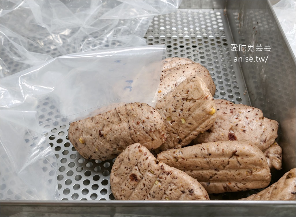 宋太太醜饅頭，彈牙QQ口感讚，大顆好吃又便宜 @愛吃鬼芸芸
