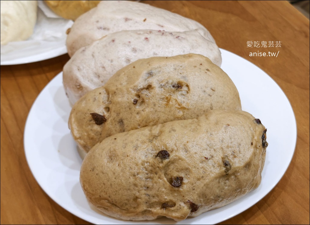 宋太太醜饅頭，彈牙QQ口感讚，大顆好吃又便宜 @愛吃鬼芸芸