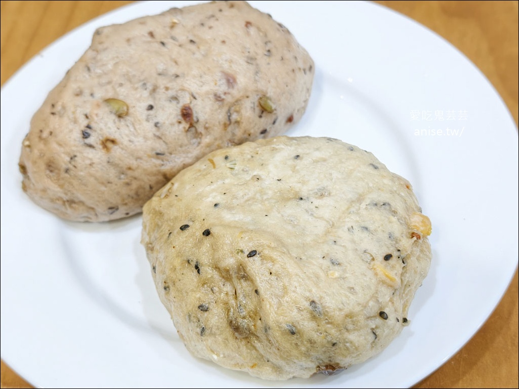 宋太太醜饅頭，彈牙QQ口感讚，大顆好吃又便宜 @愛吃鬼芸芸