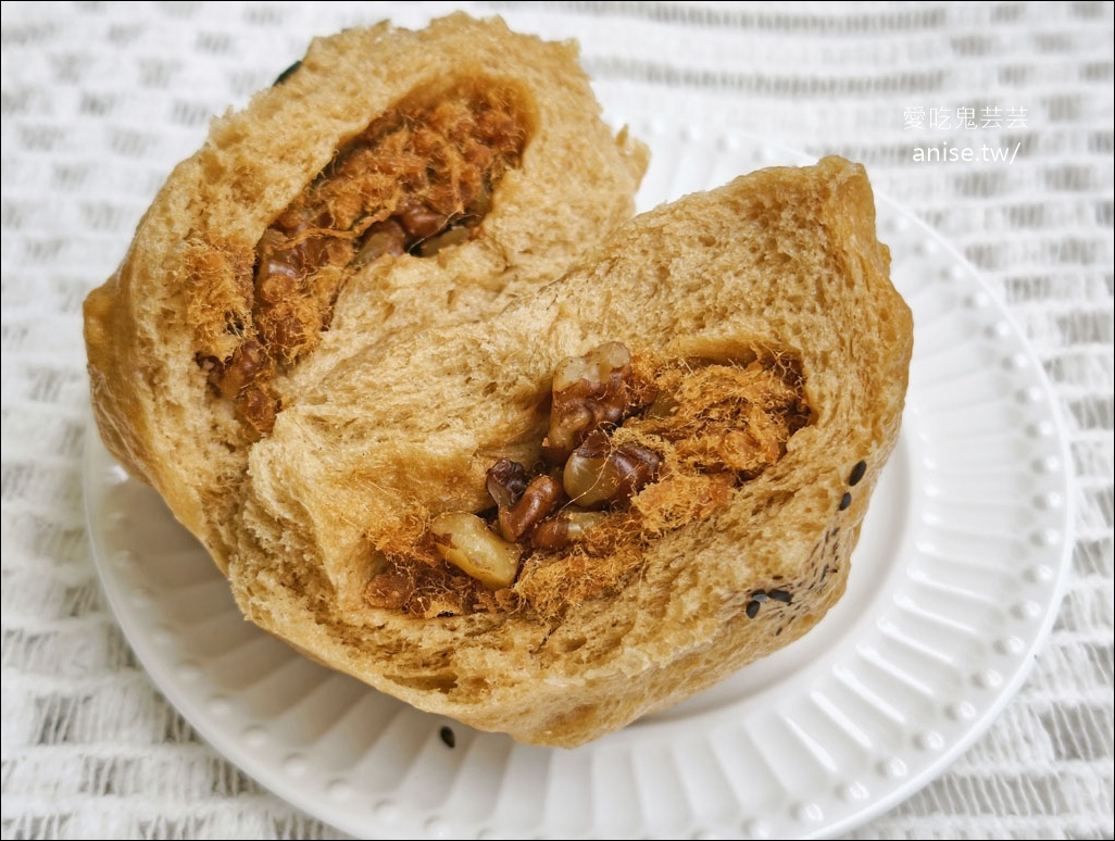 宋太太醜饅頭，彈牙QQ口感讚，大顆好吃又便宜 @愛吃鬼芸芸