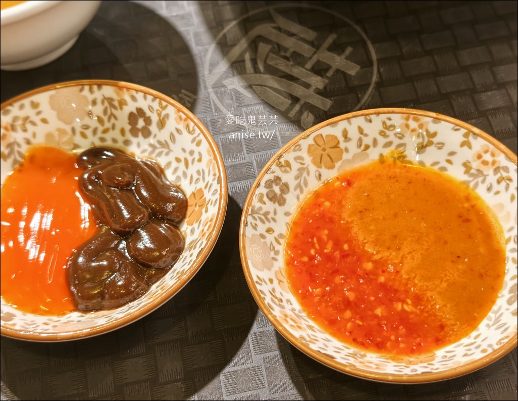 越好吃越南料理，清爽不油膩又可口，夏天就是要吃這一味！信義區A11、東區SOGO都有哦😋 @愛吃鬼芸芸
