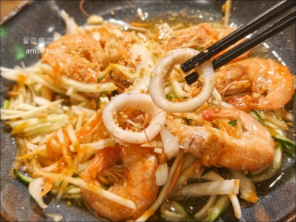 越好吃越南料理，清爽不油膩又可口，夏天就是要吃這一味！信義區A11、東區SOGO都有哦😋 @愛吃鬼芸芸