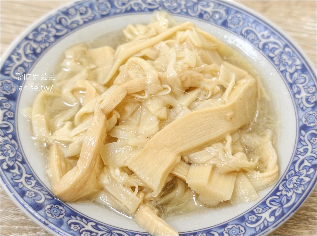 北港李記鴨肉羹，在地人從小吃到大的三代老店，鴨肉和下水也太好吃！ @愛吃鬼芸芸