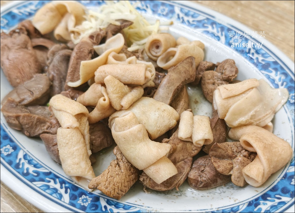 北港李記鴨肉羹，在地人從小吃到大的三代老店，鴨肉和下水也太好吃！ @愛吃鬼芸芸