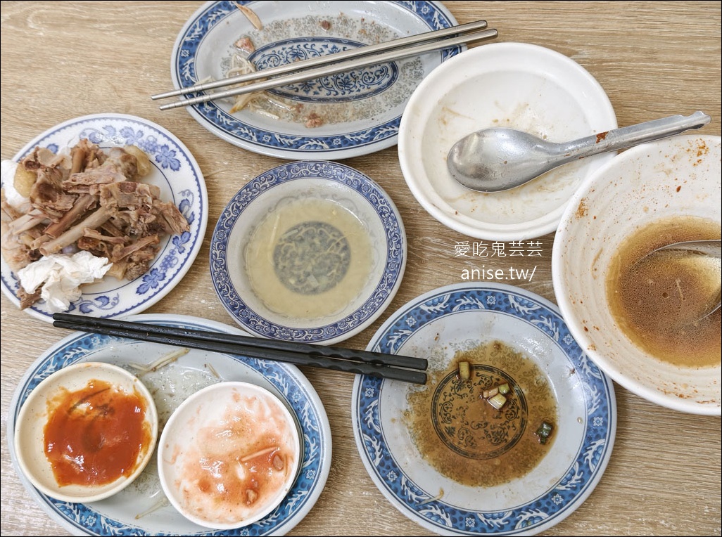 北港李記鴨肉羹，在地人從小吃到大的三代老店，鴨肉和下水也太好吃！ @愛吃鬼芸芸