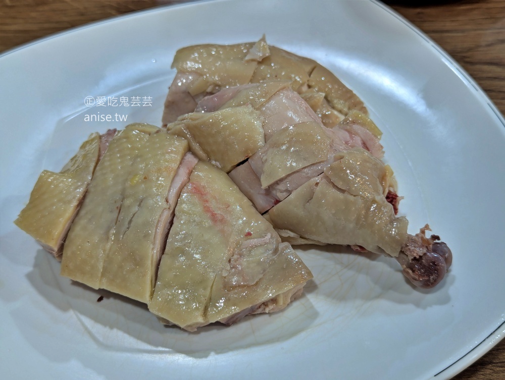 十二橋麵食館，菜色豐富會讓人選擇困難的基隆在地美食(姊姊食記) @愛吃鬼芸芸