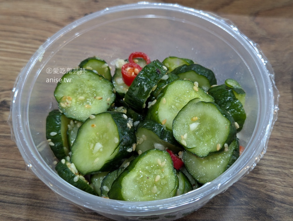 十二橋麵食館，菜色豐富會讓人選擇困難的基隆在地美食(姊姊食記) @愛吃鬼芸芸