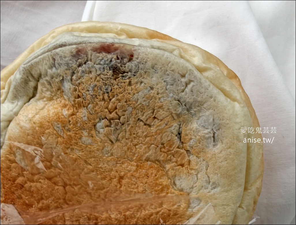 雲林土庫美食｜金琴麵包：銅板價15元古早味麵包，勾起童年回憶的懷舊滋味 @愛吃鬼芸芸