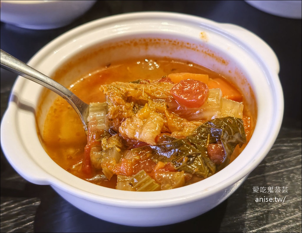 源鮮智慧農場 iPaleo 私廚，超新鮮大份量生菜碗當前菜，附餐飲料還是綠拿鐵，超健康超飽足！(寵物友善) @愛吃鬼芸芸