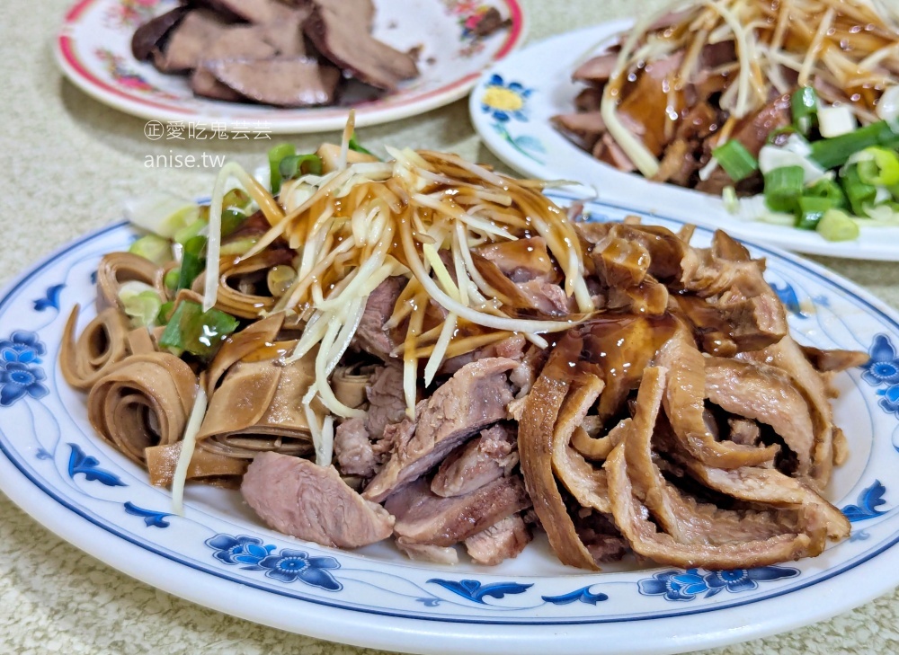 韓鄉石頭火鍋，只營業冬天！桃園大溪老街超人氣美食(姊姊食記) @愛吃鬼芸芸