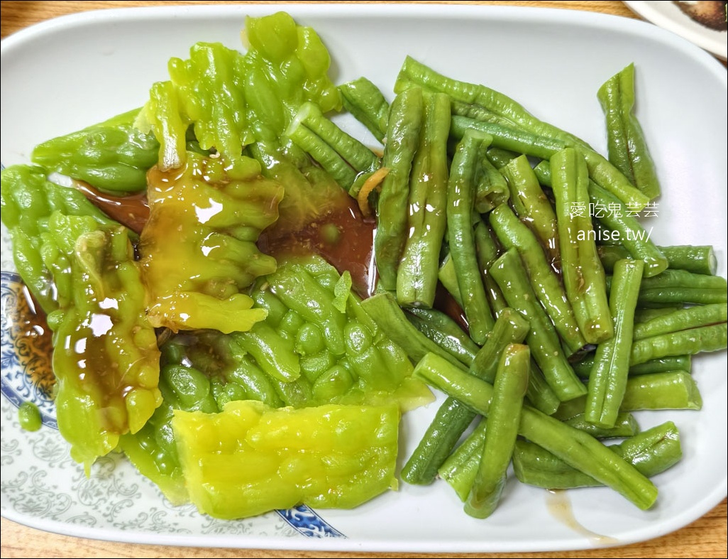 楊切仔麵，黑白切大碗滿意，厚切肉肉超過癮！(桃園晚餐、宵夜場推薦) @愛吃鬼芸芸