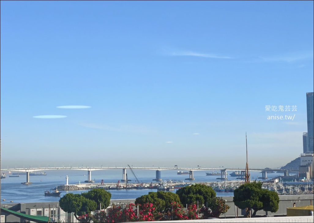 南浦洞住宿 | 諾亞飯店 HOTEL NOAH，房間大、有海景，近BIFF廣場、扎嘎其市場站 (含早餐) @愛吃鬼芸芸