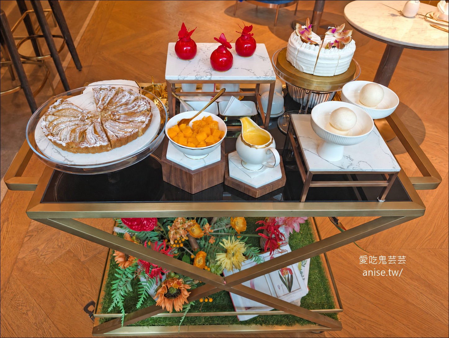 台中貴婦下午茶 | 臺中勤美洲際酒店 葉與藤，《夏艷・果藝之境》雙人下午茶 超推！(文末菜單) @愛吃鬼芸芸