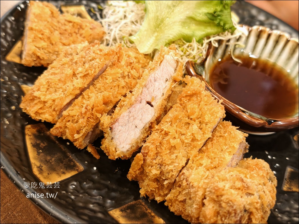 小六食堂 | 2026父親節大餐前奏，海膽、黑鮪魚大餐，超新鮮好吃又划算！(寵物友善) @愛吃鬼芸芸