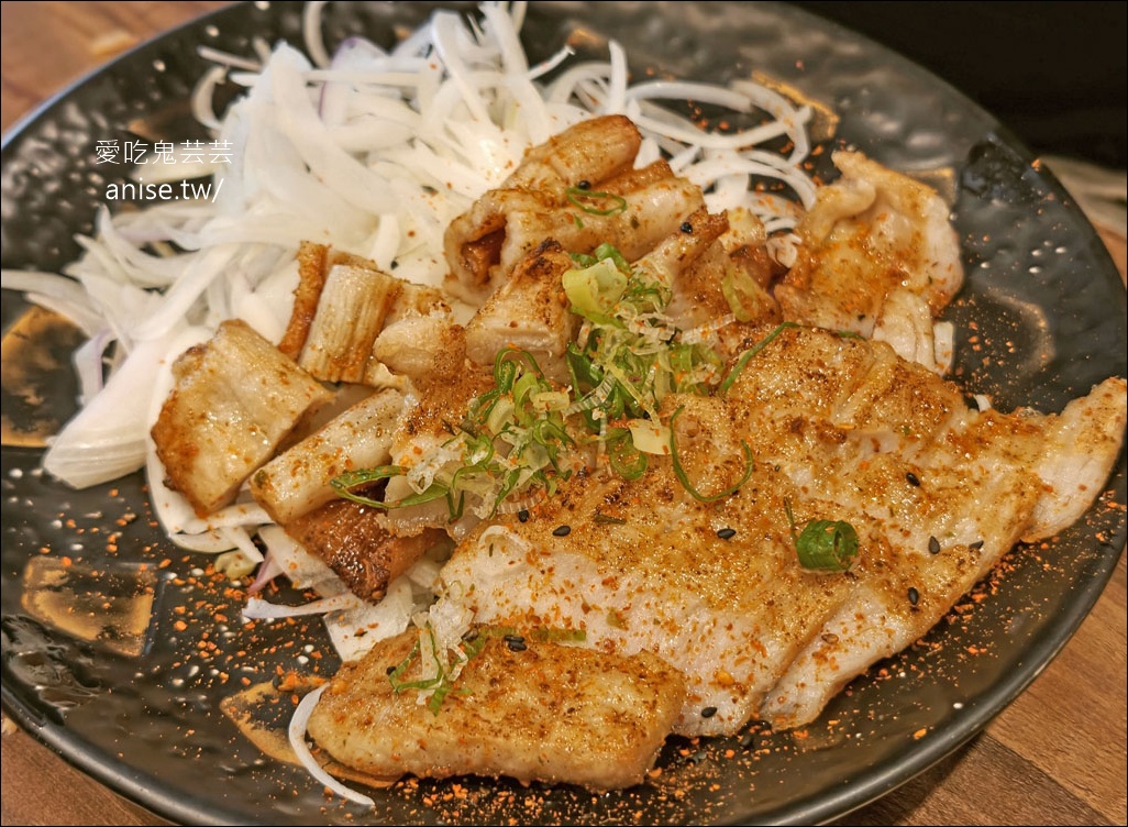 小六食堂 | 2026父親節大餐前奏，海膽、黑鮪魚大餐，超新鮮好吃又划算！(寵物友善) @愛吃鬼芸芸