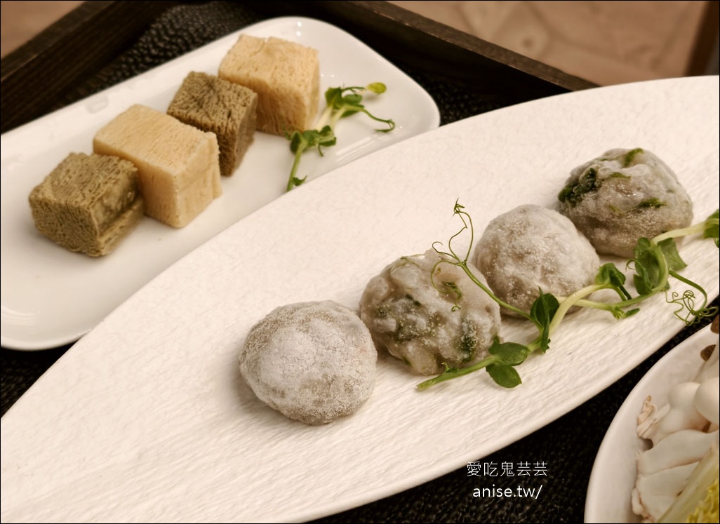 采月鍋品夏季限定雙人套餐，廣式煲湯融入火鍋x海鮮珍饌，完美的盛夏饗宴 @愛吃鬼芸芸