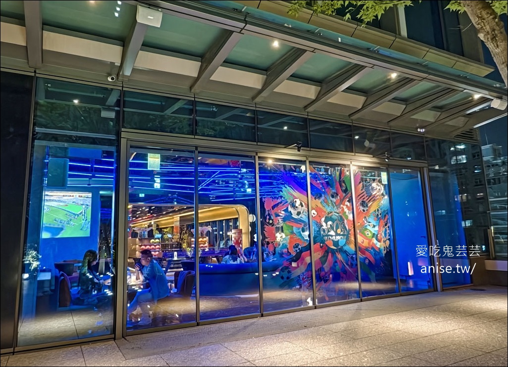 臺中勤美洲際酒店,台中奢華住宿首選!緊鄰勤美誠品商圈、綠園道及審計新村 @愛吃鬼芸芸 臺中勤美洲際酒店,台中奢華住宿首選!緊鄰勤美誠品商圈、綠園道及審計新村 @愛吃鬼芸芸