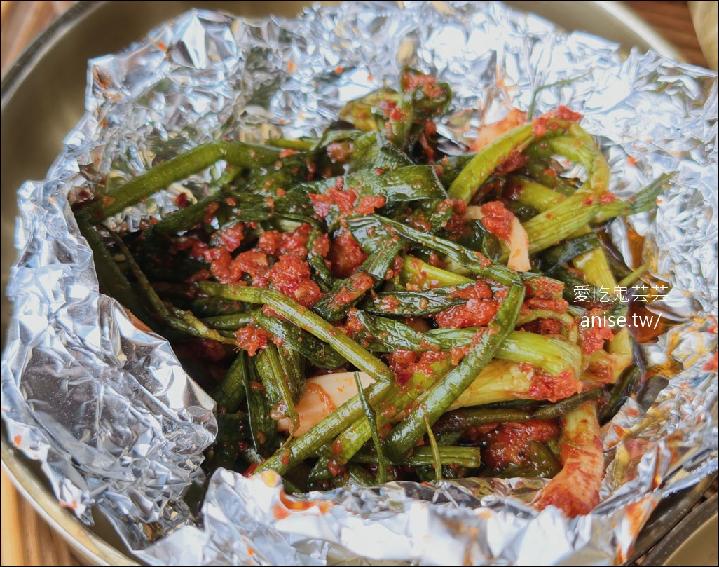 海雲台海景第一排烤肉店 | 돈독  (Dongdok) 肉質超厚又過癮，還有活章魚，小菜超有誠意！ @愛吃鬼芸芸