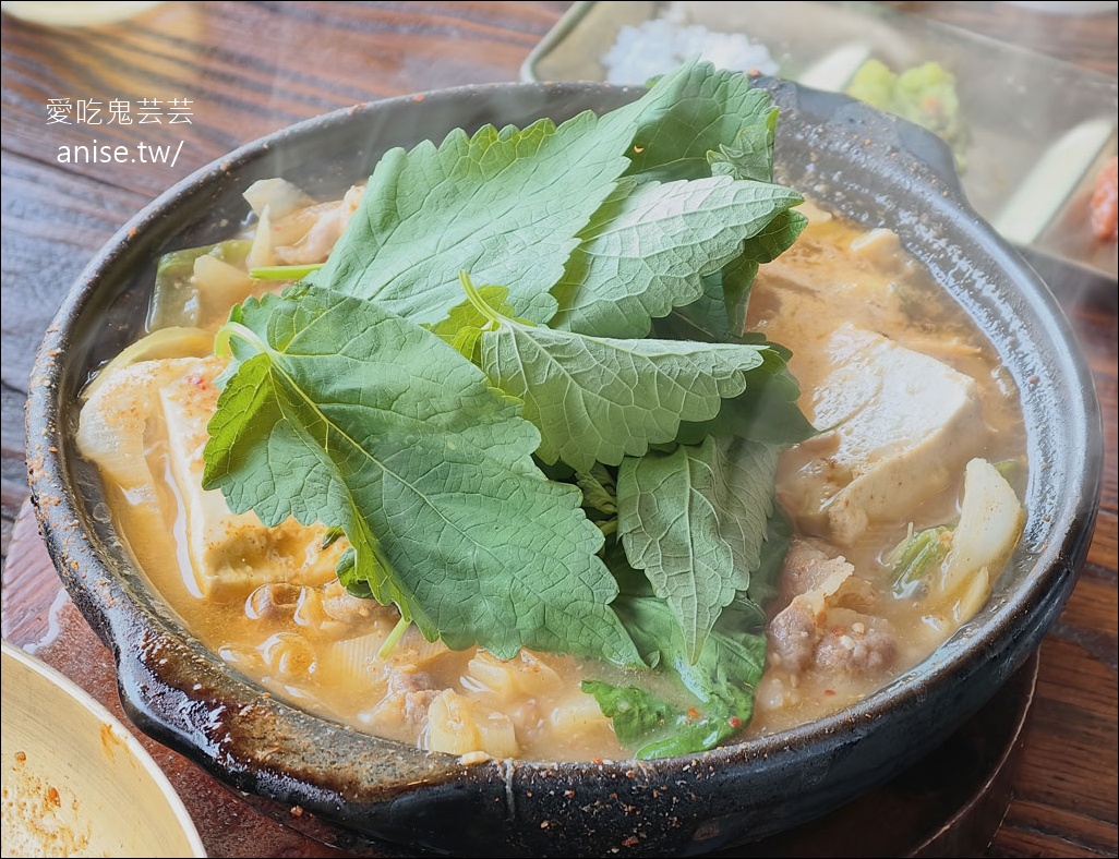 海雲台海景第一排烤肉店 | 돈독  (Dongdok) 肉質超厚又過癮，還有活章魚，小菜超有誠意！ @愛吃鬼芸芸