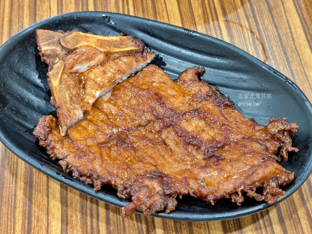 淡水黑咻排骨飯三重重陽店，軟嫩入味的好吃排骨，三重國小站美食(姊姊食記) @愛吃鬼芸芸
