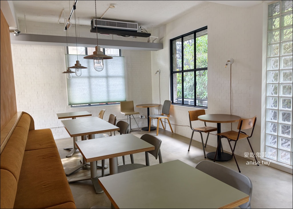 基隆咖啡 | After5步驟六，隱藏在山坡上的舒適咖啡廳 @愛吃鬼芸芸