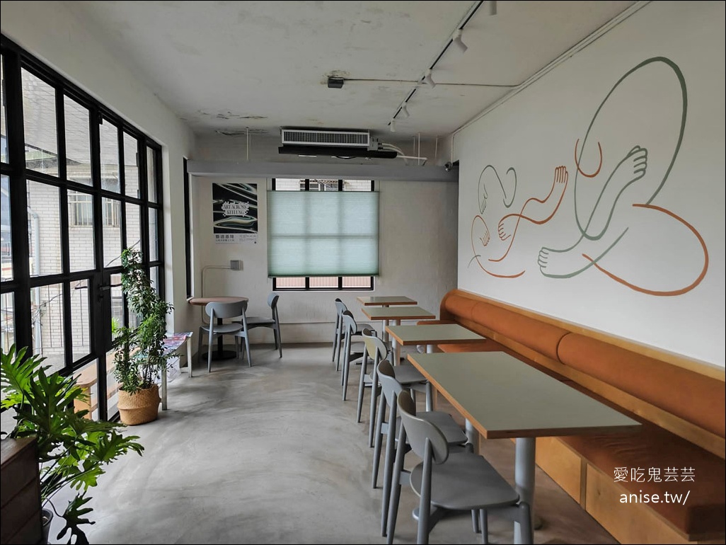 基隆咖啡 | After5步驟六，隱藏在山坡上的舒適咖啡廳 @愛吃鬼芸芸