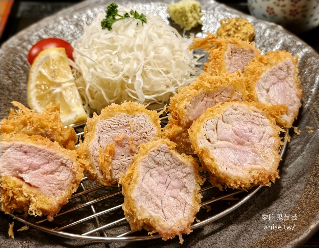 톤쇼우부산대점 豚笑(釜山大學店)，釜山超人氣炸豬排 @愛吃鬼芸芸