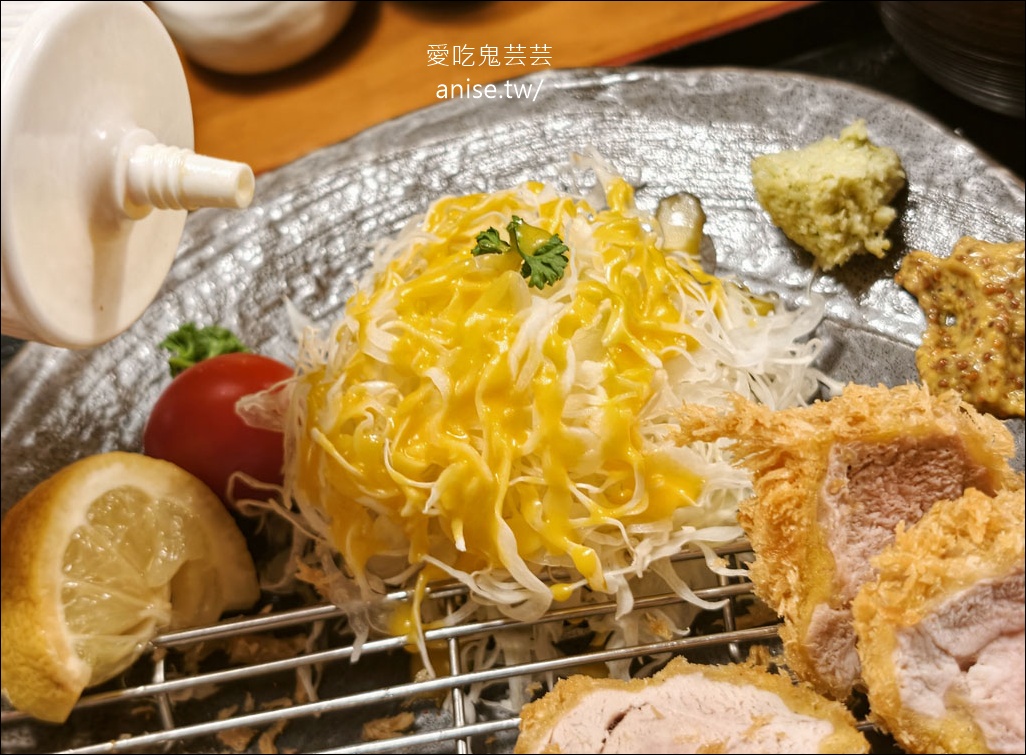 톤쇼우부산대점 豚笑(釜山大學店)，釜山超人氣炸豬排 @愛吃鬼芸芸