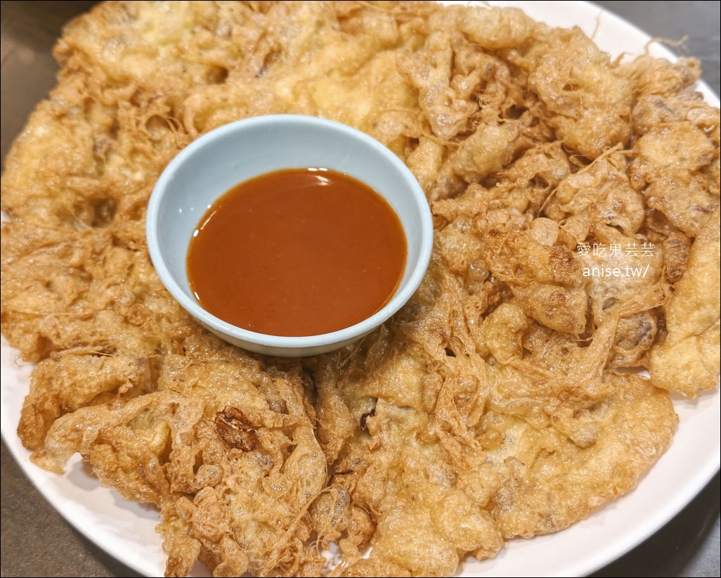 蓮花泰式小吃店，新莊平價划算超人氣泰式料理 @愛吃鬼芸芸