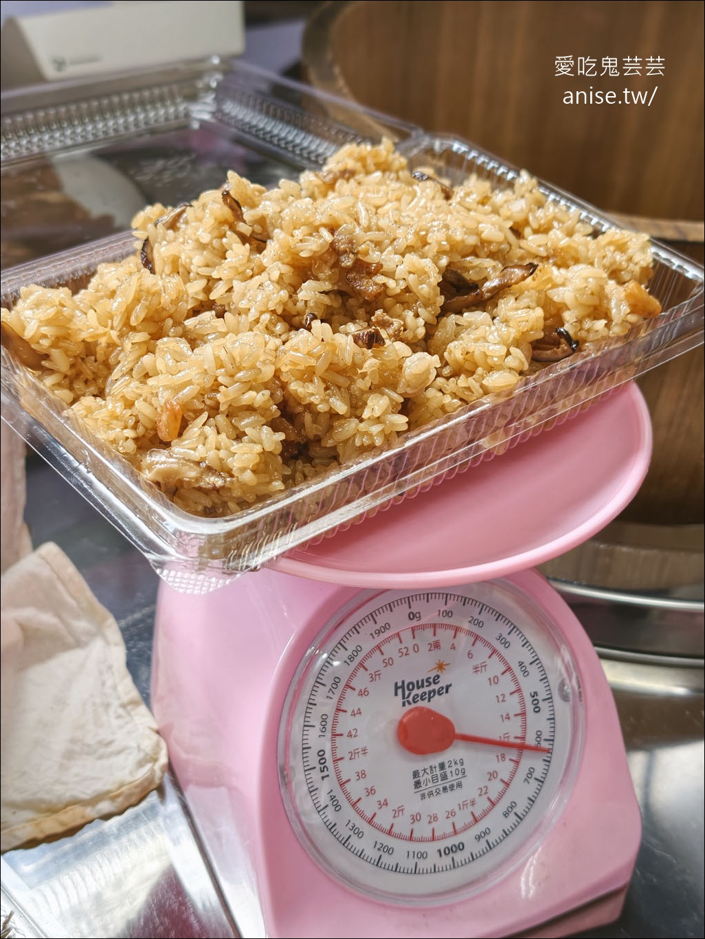 Chi油飯（喫油飯），堅持使用黑豬肉+埔里香菇，還有米粉和肉排蛋吐司哦！ @愛吃鬼芸芸