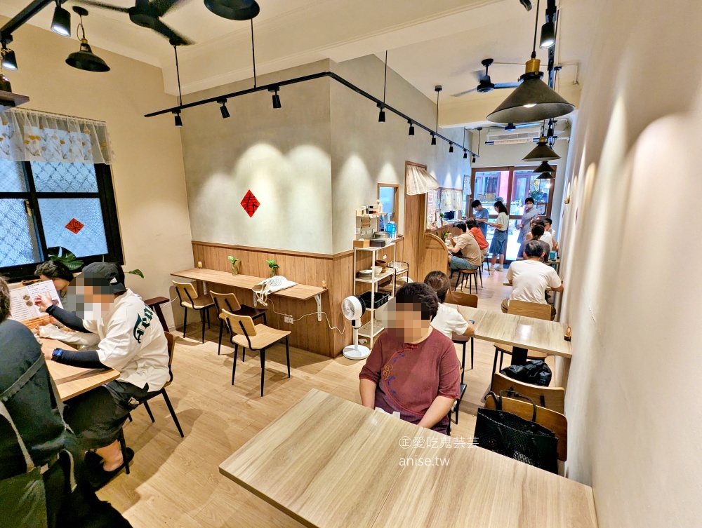 平實豆漿，十多種配料組合的手工燒餅，基隆早餐美食(姊姊食記) @愛吃鬼芸芸
