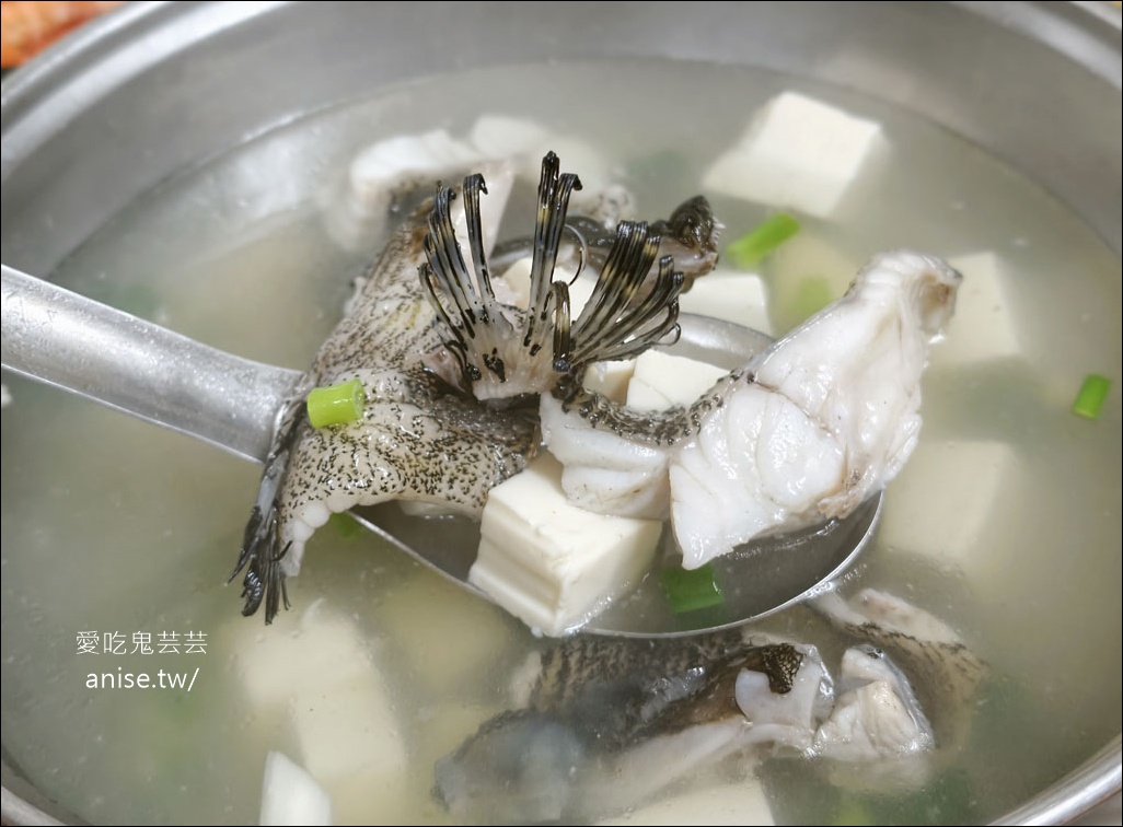 大溪漁港 | 小老闆海鮮料理代客料理(原阿雪姨)，價格實惠的超人氣海鮮料理 @愛吃鬼芸芸
