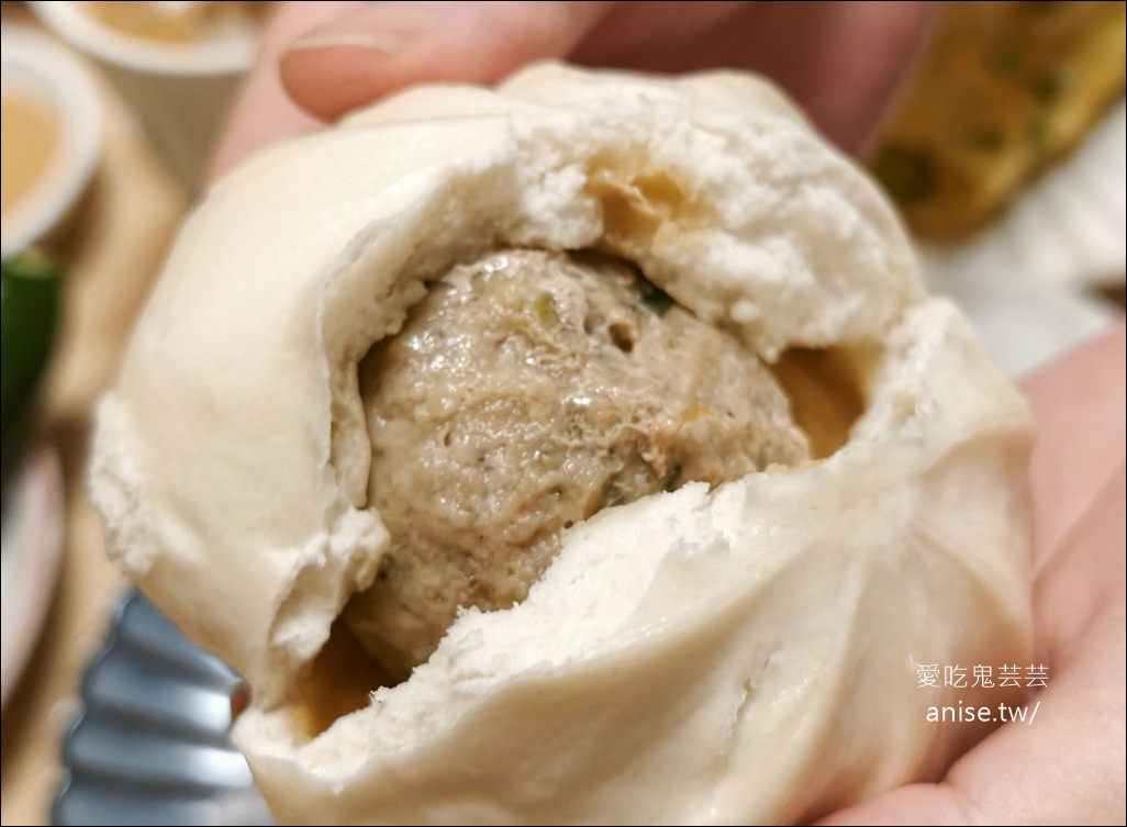 孔子饅頭，老麵長時間發酵、堅持好食材 @愛吃鬼芸芸