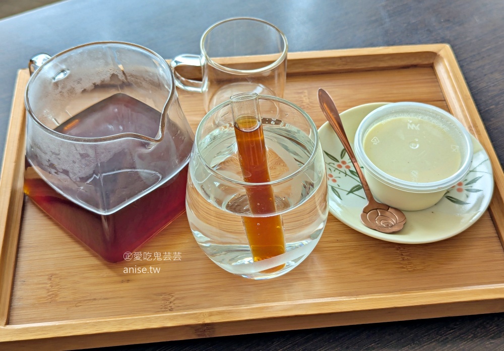 磨豆人文咖啡，基隆港海景第一排看大船入港絕佳視野(姊姊食記) @愛吃鬼芸芸