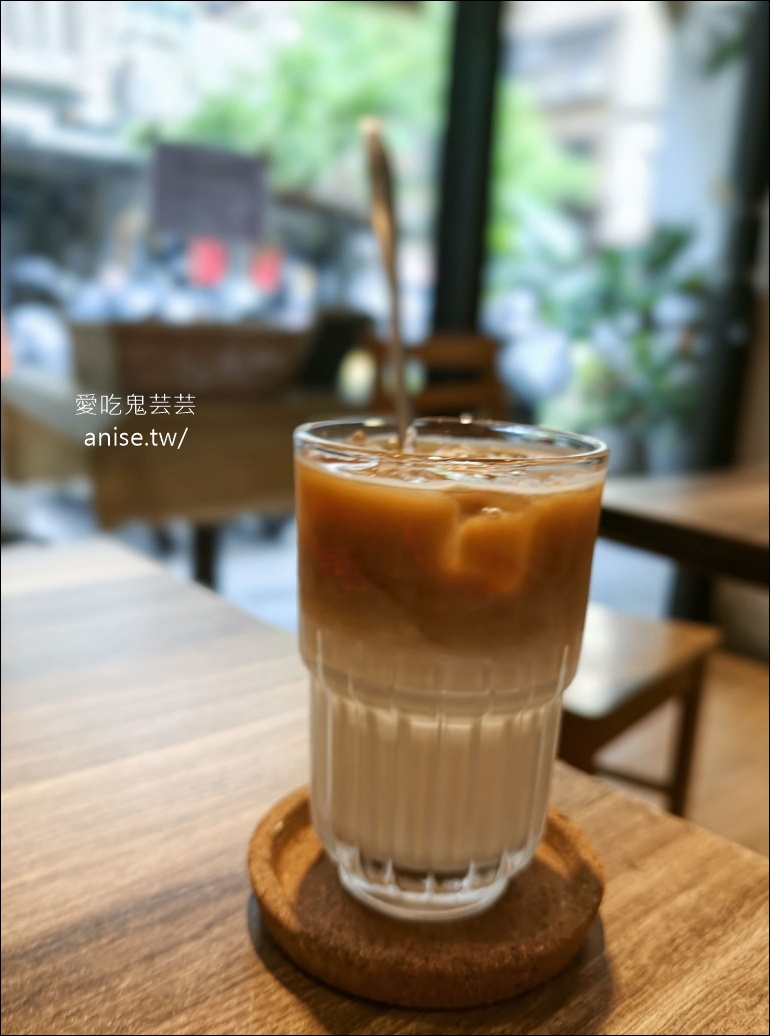 新莊早午餐 | 幸福的一天，豐盛營養的早午餐 @愛吃鬼芸芸