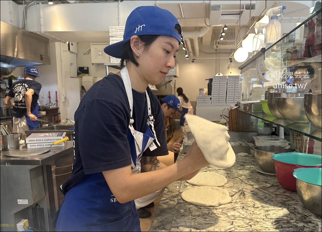 Gino Pizza 新北市第一家正統拿坡里冠軍Pizza (文末菜單)，還有君諾食品！寵物友善哦！ @愛吃鬼芸芸