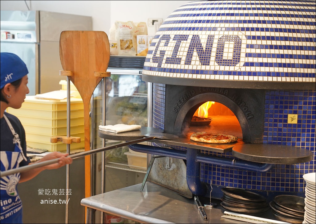 Gino Pizza 新北市第一家正統拿坡里冠軍Pizza (文末菜單)，還有君諾食品！寵物友善哦！ @愛吃鬼芸芸