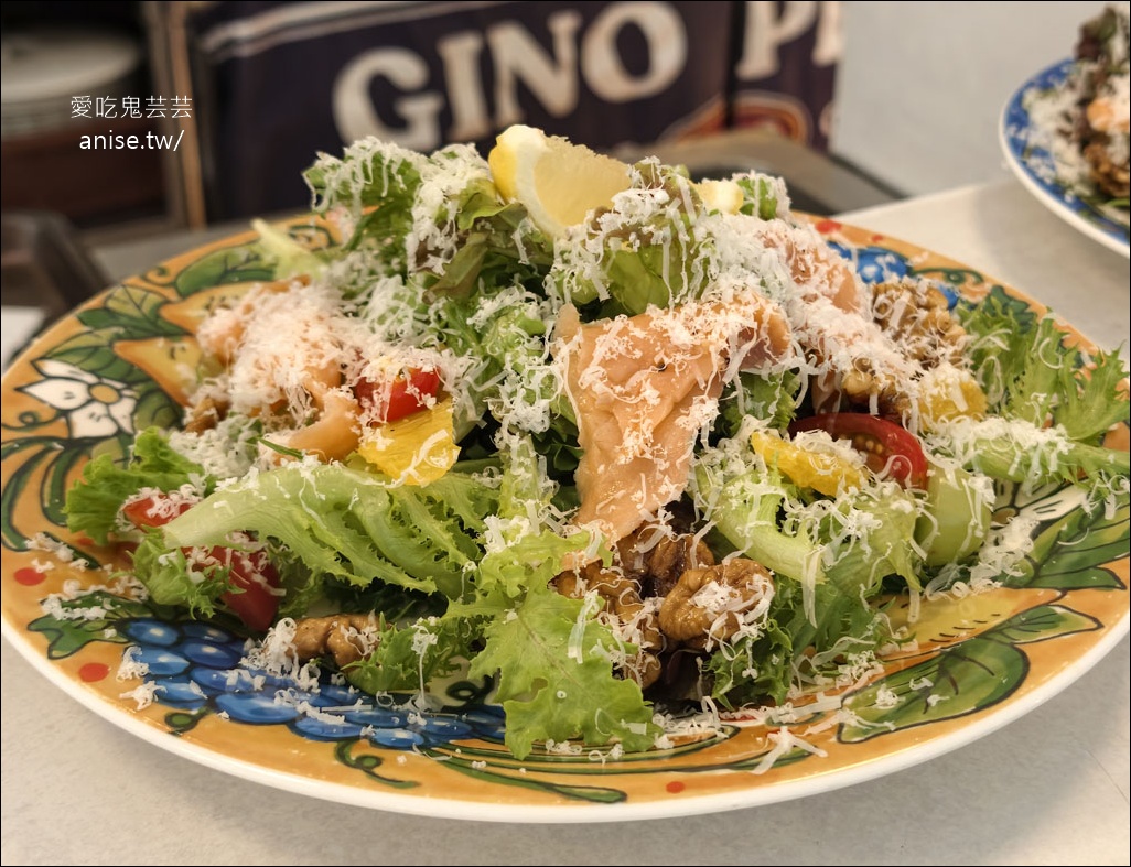 Gino Pizza 新北市第一家正統拿坡里冠軍Pizza (文末菜單)，還有君諾食品！寵物友善哦！ @愛吃鬼芸芸