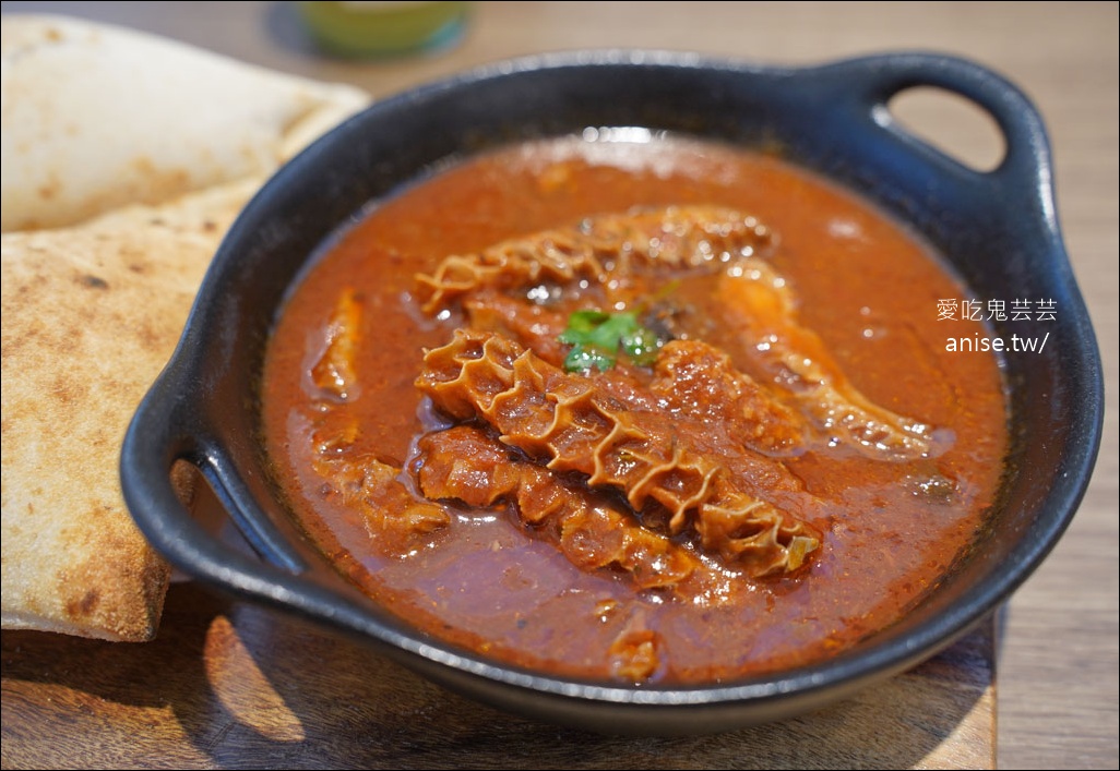 Gino Pizza 新北市第一家正統拿坡里冠軍Pizza (文末菜單)，還有君諾食品！寵物友善哦！ @愛吃鬼芸芸