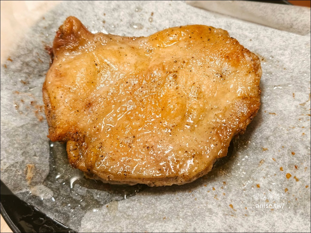 Gino Pizza 新北市第一家正統拿坡里冠軍Pizza (文末菜單)，還有君諾食品！寵物友善哦！ @愛吃鬼芸芸