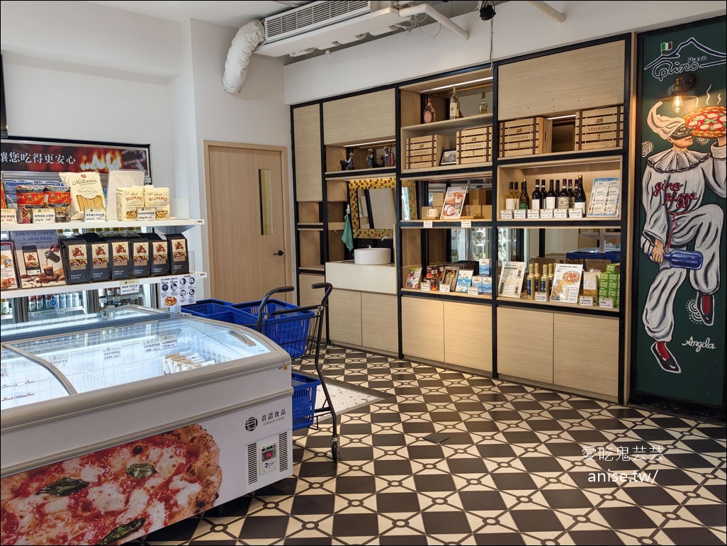 Gino Pizza 新北市第一家正統拿坡里冠軍Pizza (文末菜單),還有君諾食品!寵物友善哦! @愛吃鬼芸芸 Gino Pizza 新北市第一家正統拿坡里冠軍Pizza (文末菜單),還有君諾食品!寵物友善哦! @愛吃鬼芸芸