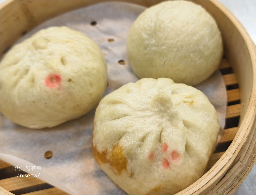 老上海包子-萬大店，老麵自然發酵，麵皮彈牙有嚼勁，每日手工現做！ @愛吃鬼芸芸