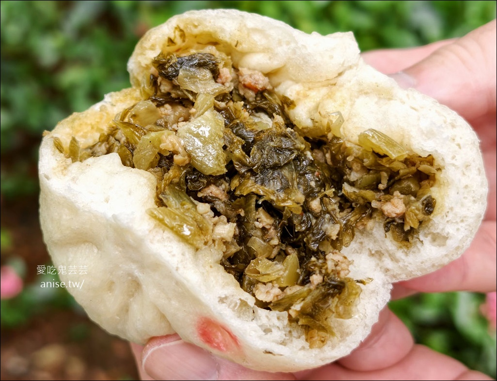 老上海包子-萬大店，老麵自然發酵，麵皮彈牙有嚼勁，每日手工現做！ @愛吃鬼芸芸