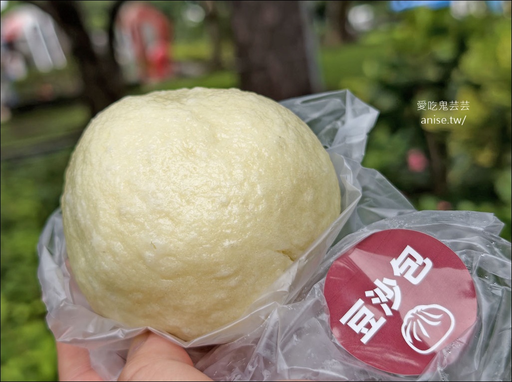 老上海包子-萬大店，老麵自然發酵，麵皮彈牙有嚼勁，每日手工現做！ @愛吃鬼芸芸