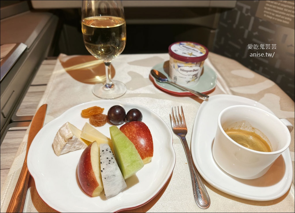 華航直飛鳳凰城！空中巴士 A350-900商務艙開箱，美洲直飛多航點超方便 (回程：西雅圖-台北) @愛吃鬼芸芸